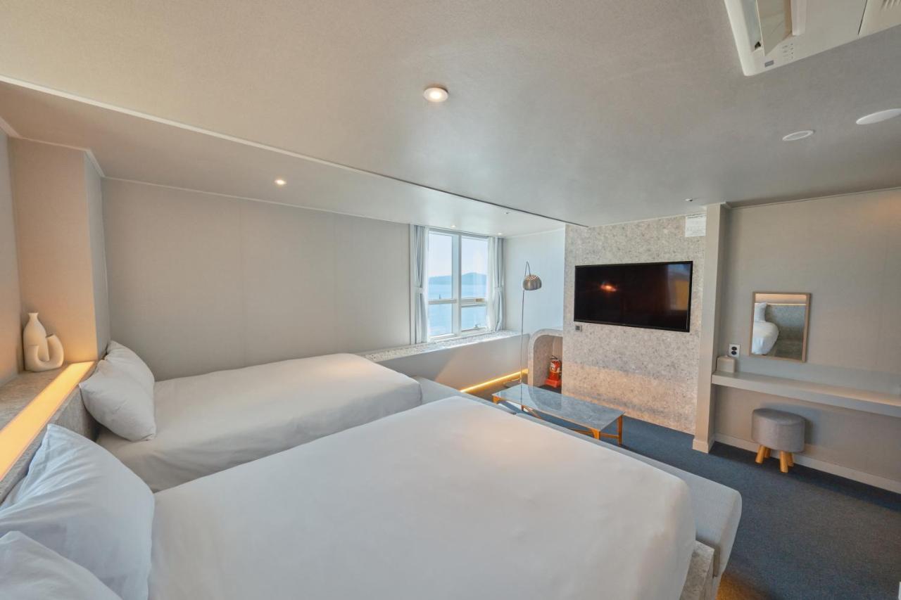Uh Suite The Haeundae Пусан Экстерьер фото