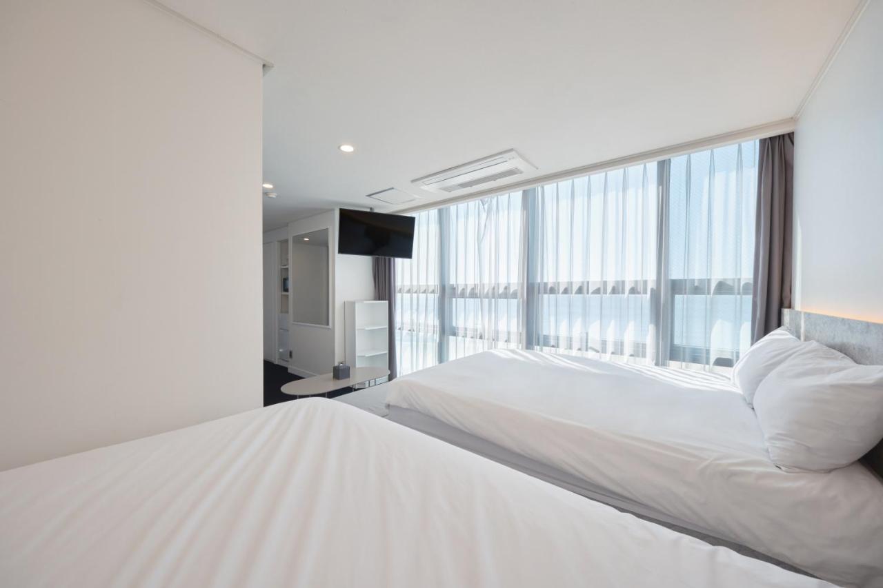 Uh Suite The Haeundae Пусан Экстерьер фото