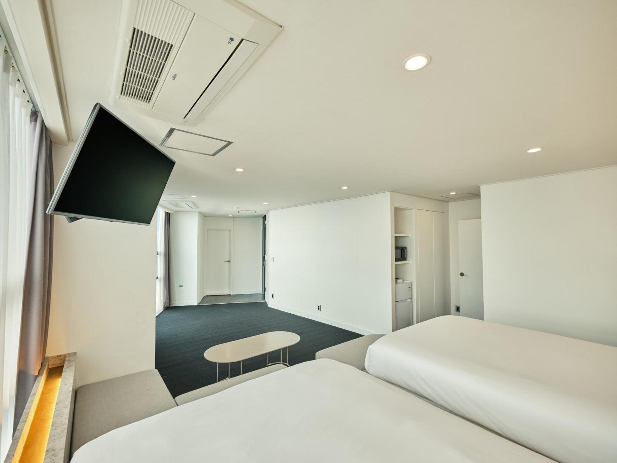 Uh Suite The Haeundae Пусан Экстерьер фото